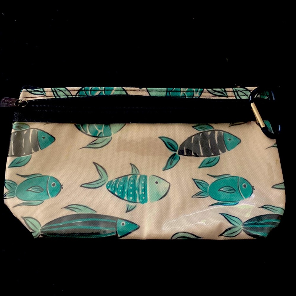 thirty-one zipper pouch